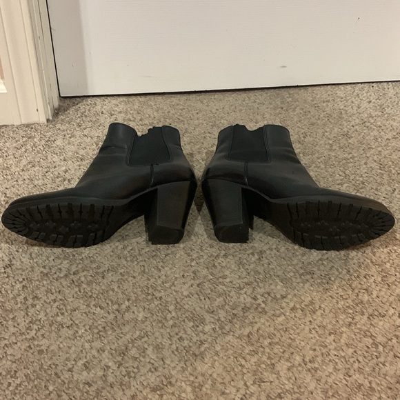 Frye black leather ankle high heel bootie boots sz 9.5 - Picture 8 of 8